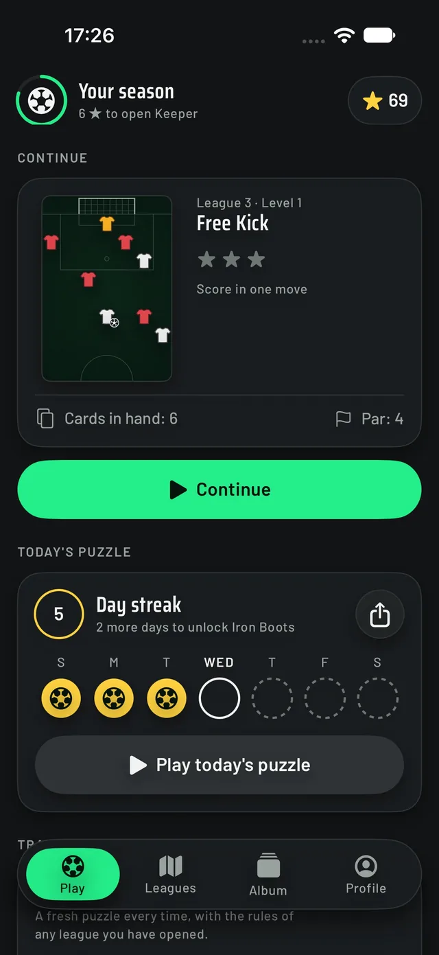 Play tab with Continue, the day streak and Play today's puzzle